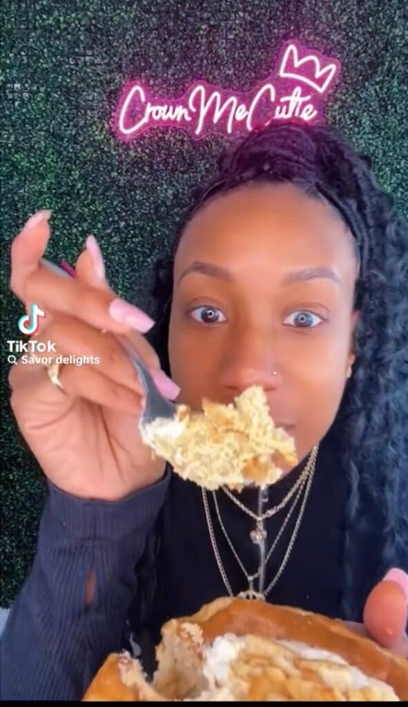 Crown Me Cutie influencer review of Banana Pudding Cheesecake (found on TikTok)